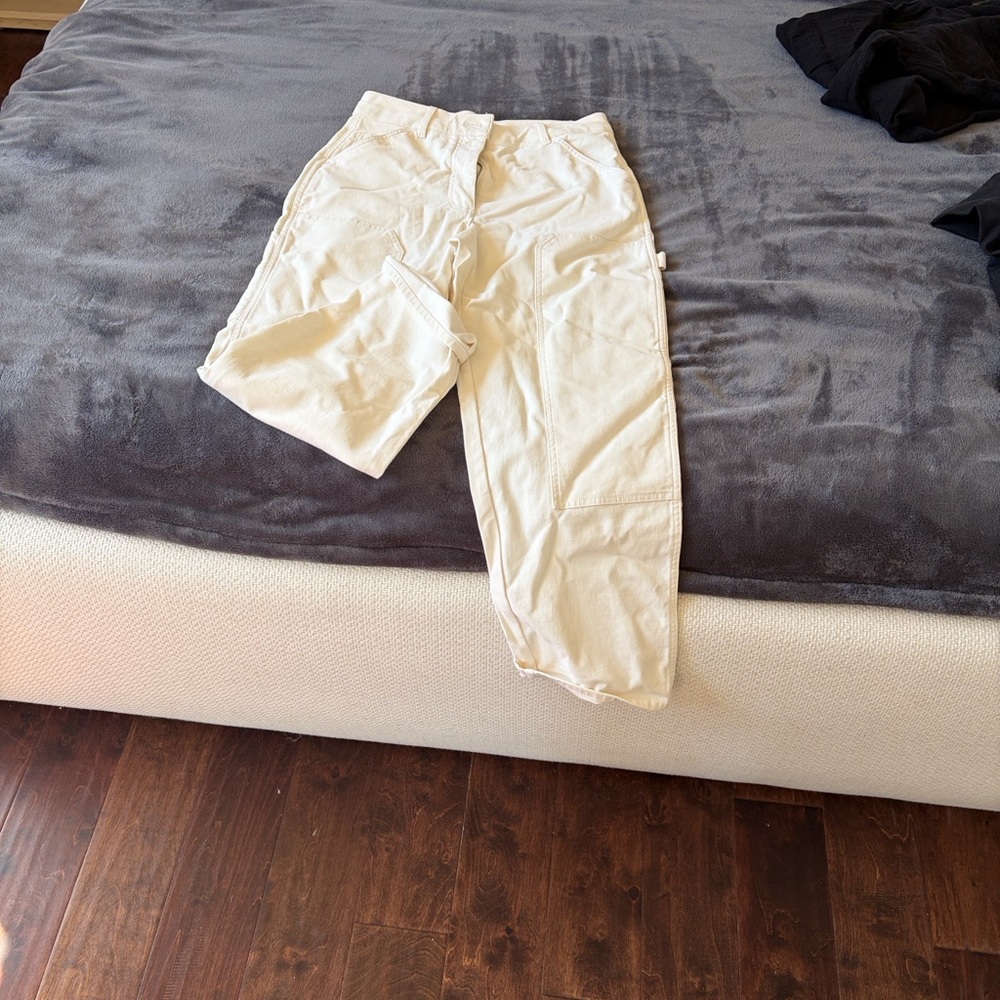 Wilfred free cargo Jean